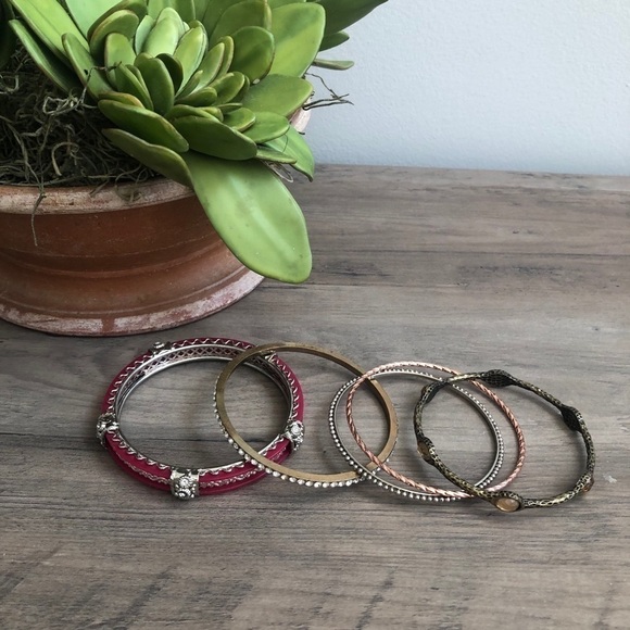 Lot Variety of Bangle Bracelets-Gold and Silver - Picture 10 of 10